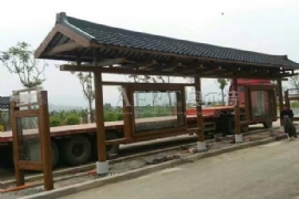 記憶中的公交車站牌