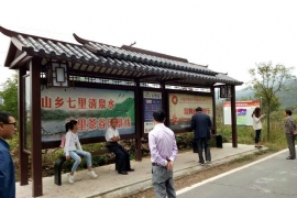 候車亭廣告燈（dēng）箱的特點及投放方式