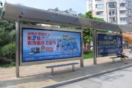 不鏽鋼公交候車亭具有很強的耐腐蝕（shí）性能