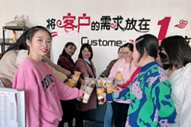 世界因女性而（ér）美麗 生命因女性而完美 女神節快（kuài）樂